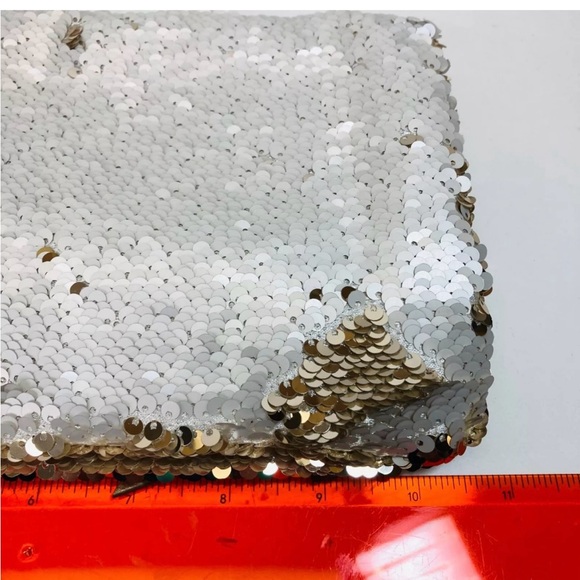 SPRING GALS  STELLA & DOT MARGEAUX OYSTER GOLD SEQUIN CLUTCH. NWT - Picture 9 of 12